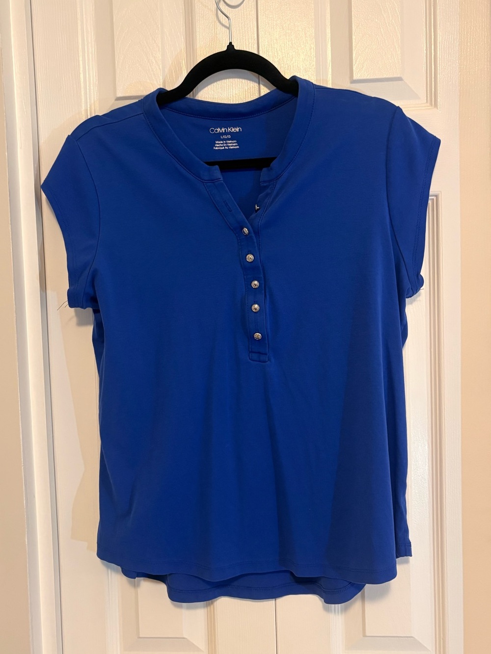 Calvin Klein - Royal Blue T-Shirt in Size L